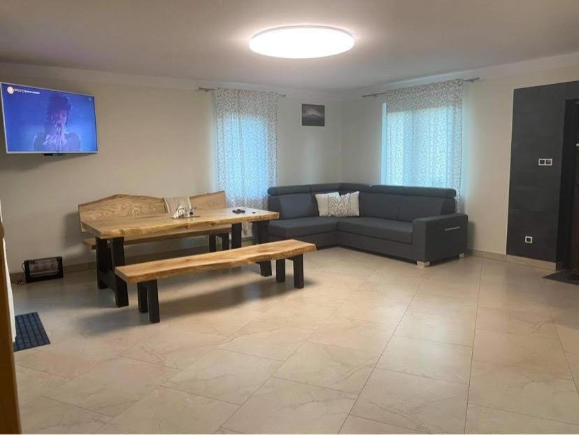 Apartament Pod Lipka Lutowiska Eksteriør bilde